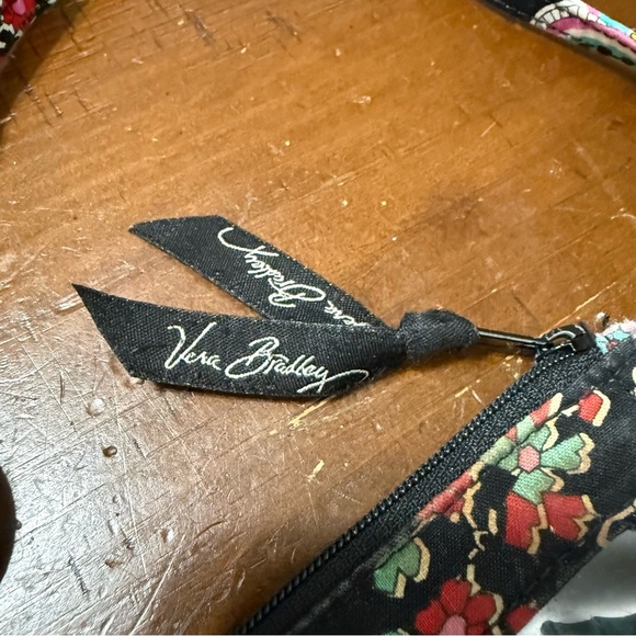 Vera Bradley Black and Red Floral ID holder with matching lanyard - Picture 3 of 9